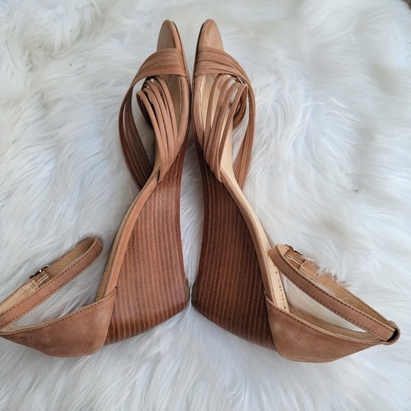 New Klub Nico Tan Strappy Wedge 10 - Picture 3 of 7